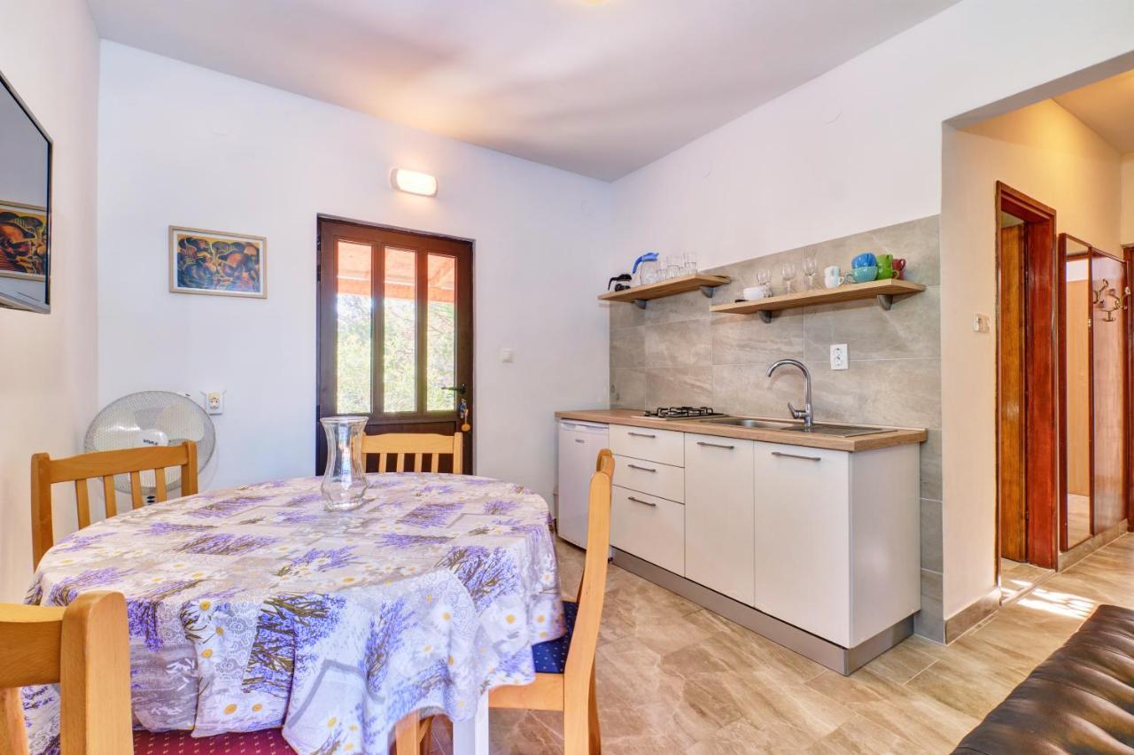 Eco Secluded Apartments Zabodarski Čunski Eksteriør bilde