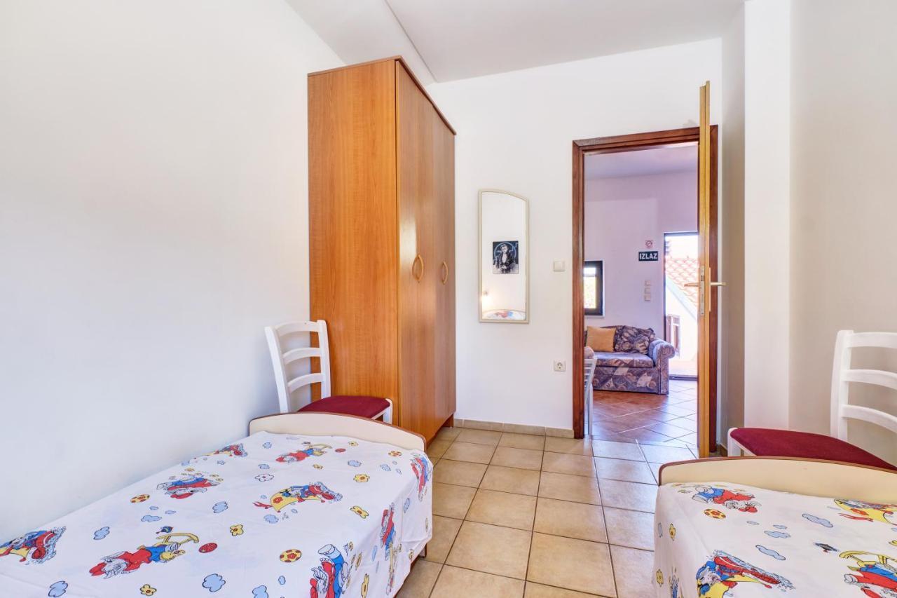Eco Secluded Apartments Zabodarski Čunski Eksteriør bilde