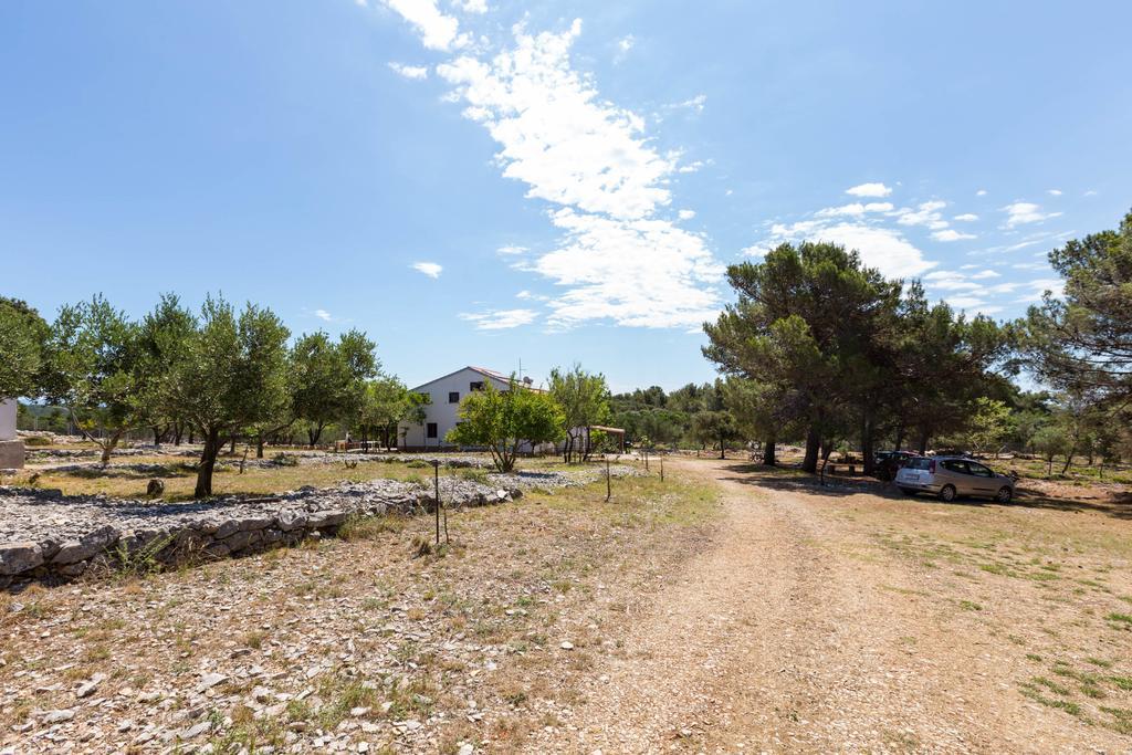 Eco Secluded Apartments Zabodarski Čunski Eksteriør bilde